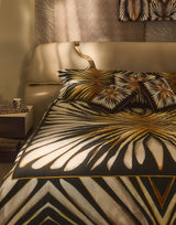 ALTIN ​​IŞINI YORGAN <tc>Roberto Cavalli</tc>